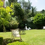 Villa Riari Garden